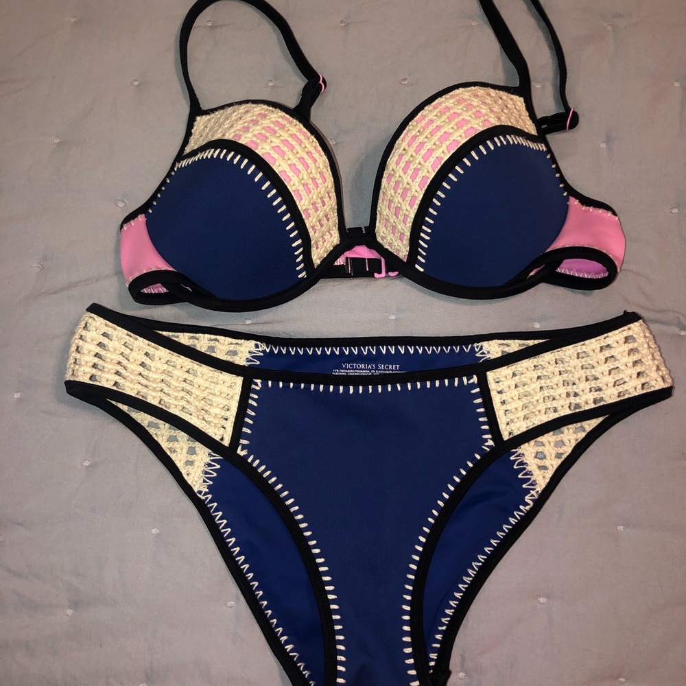 Victoria’s Secret Swimsuit Set